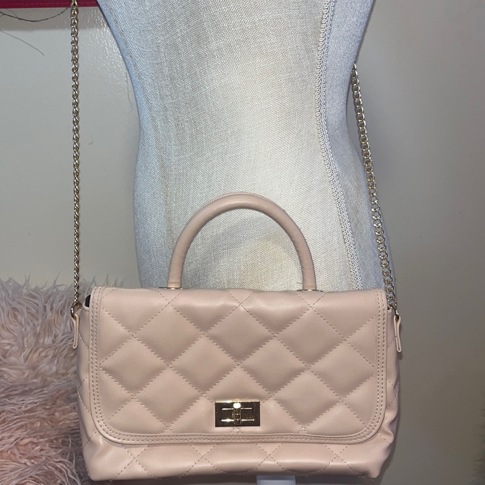 Nude quilted bag